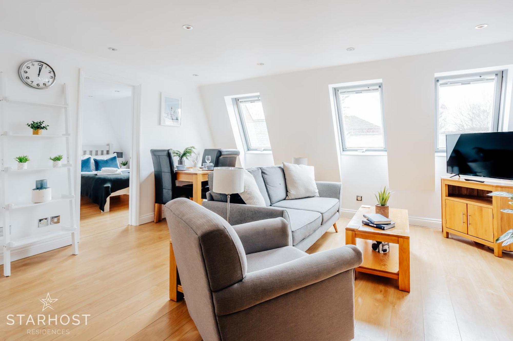 Central 3 Bed Apartment At Regents Court, Newbury Newbury  Buitenkant foto