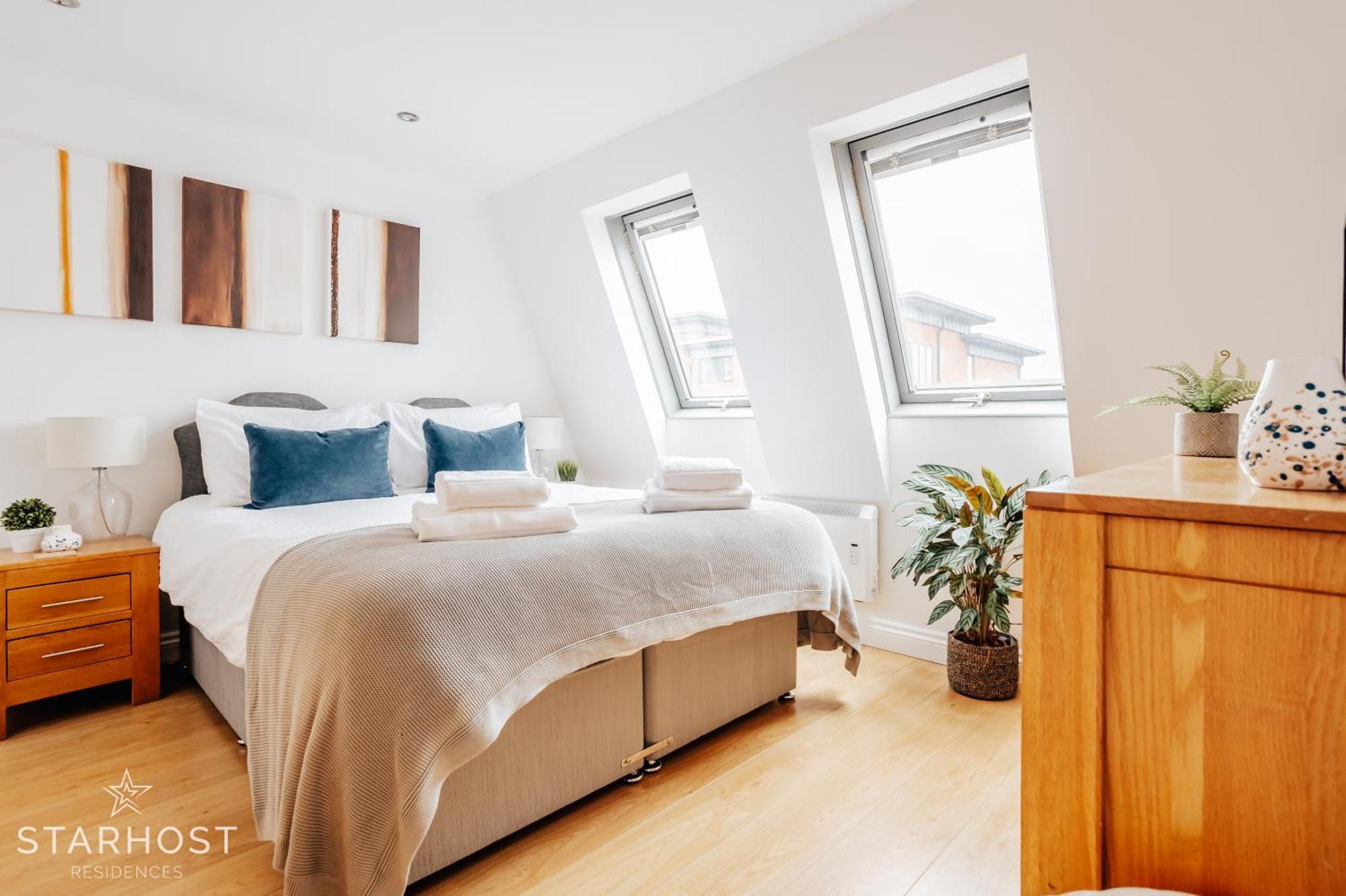 Central 3 Bed Apartment At Regents Court, Newbury Newbury  Buitenkant foto