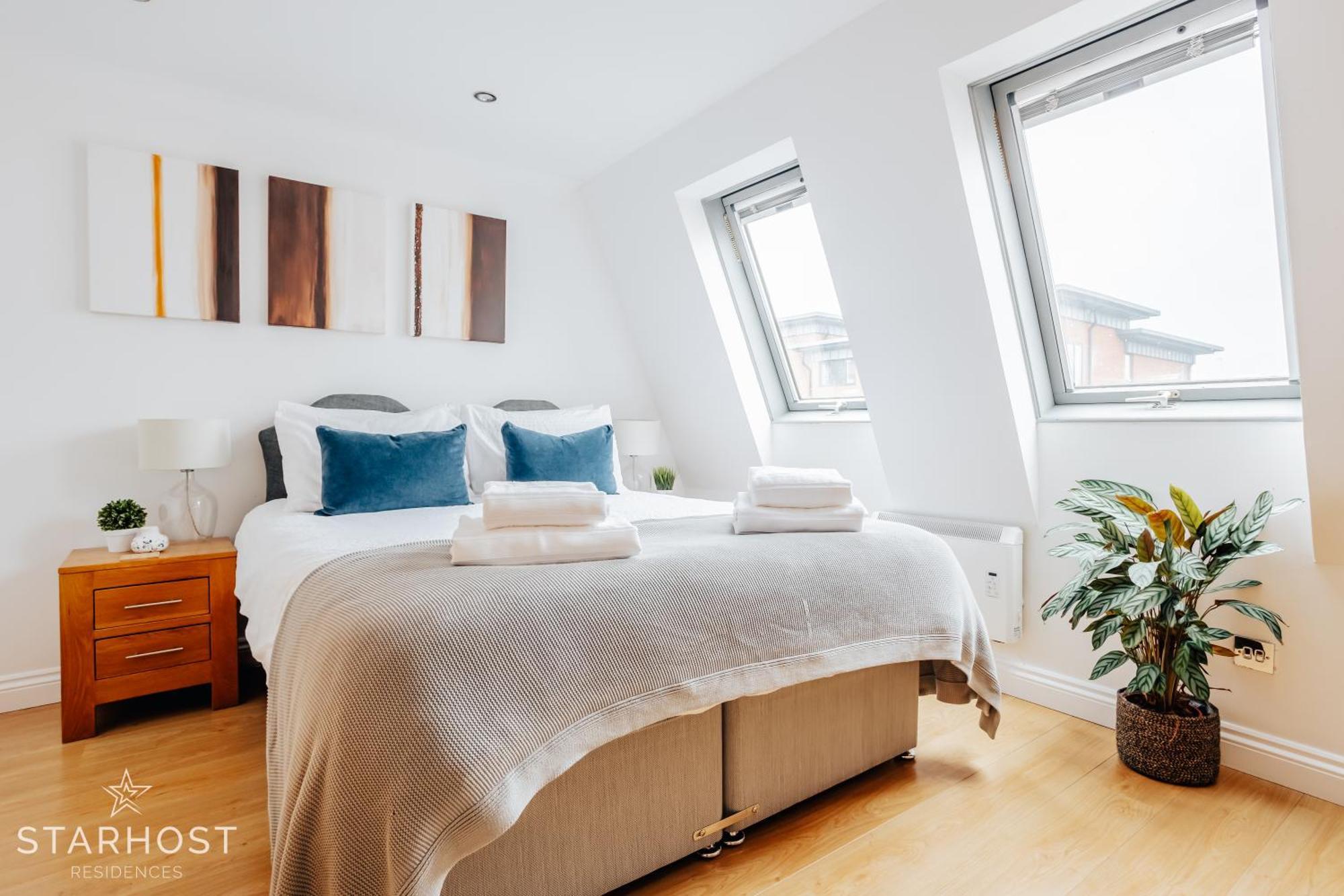 Central 3 Bed Apartment At Regents Court, Newbury Newbury  Buitenkant foto