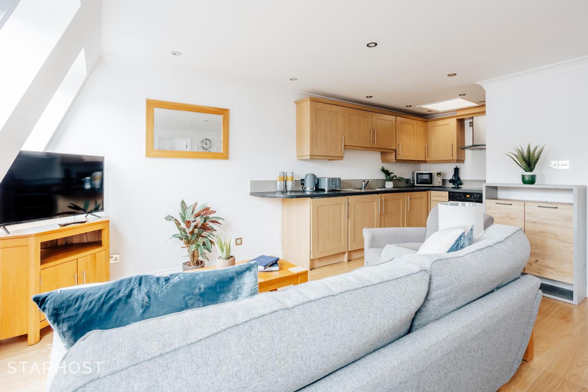 Central 3 Bed Apartment At Regents Court, Newbury Newbury  Buitenkant foto