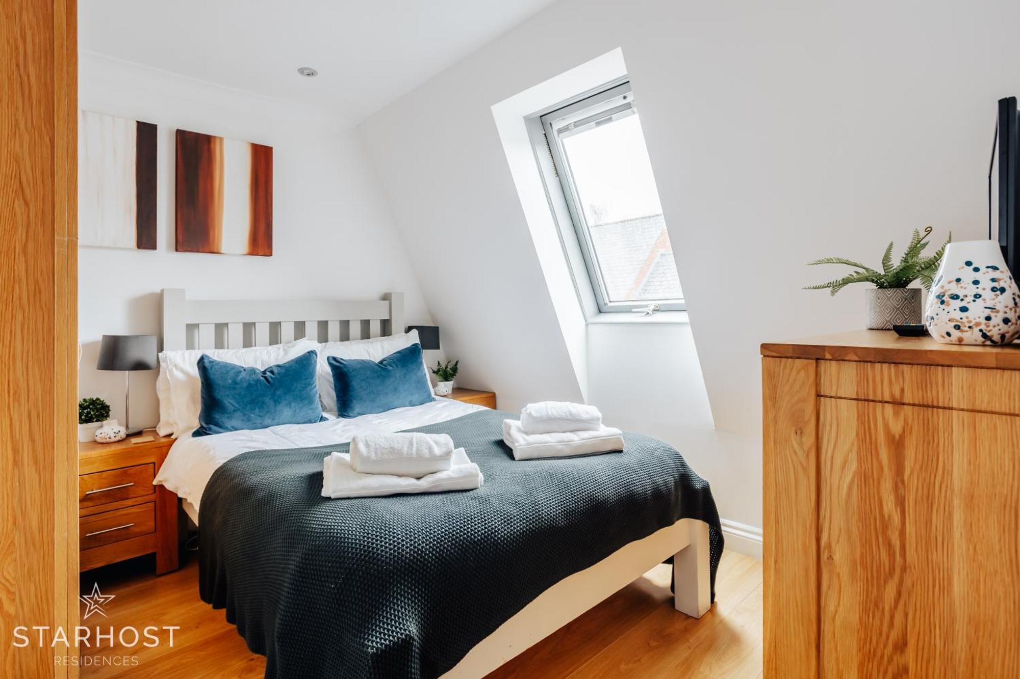 Central 3 Bed Apartment At Regents Court, Newbury Newbury  Buitenkant foto