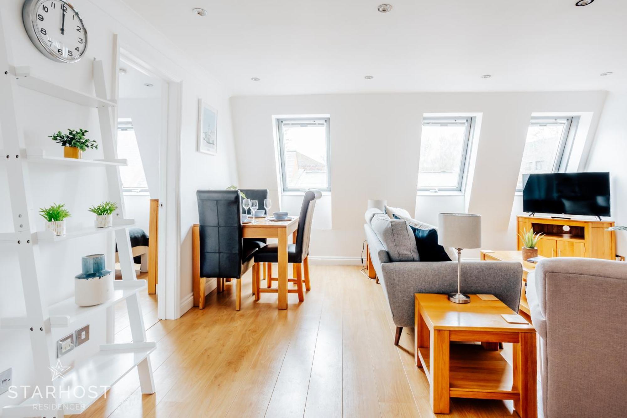 Central 3 Bed Apartment At Regents Court, Newbury Newbury  Buitenkant foto